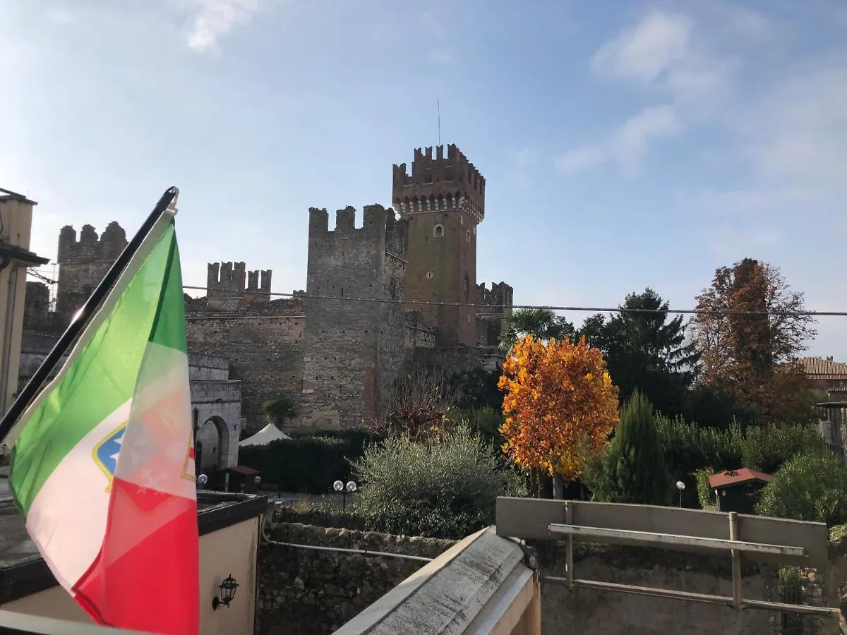 Castello Centro Storico Hotel Lazise 0*,